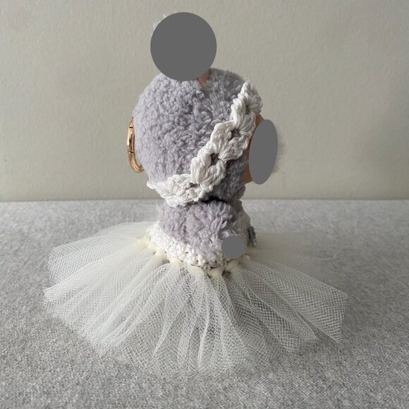 Handmade Crochet White Cream Sweetheart Neckline Tutu for 17cm Doll 2-Piece Set - Picture 2 of 6